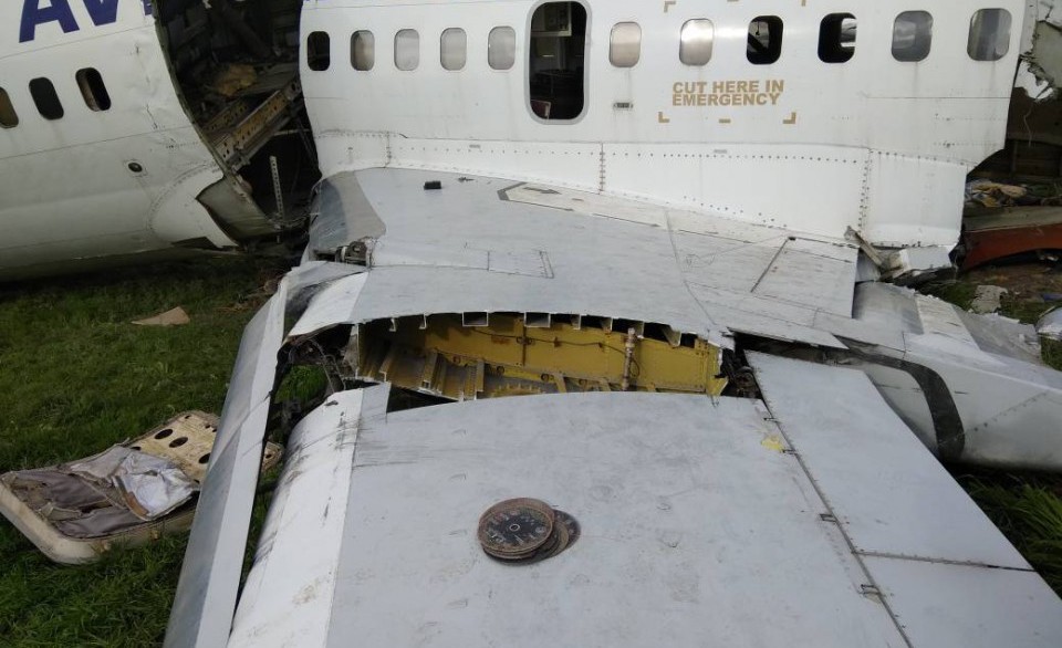 Институту передали самолет Boeing-737-300