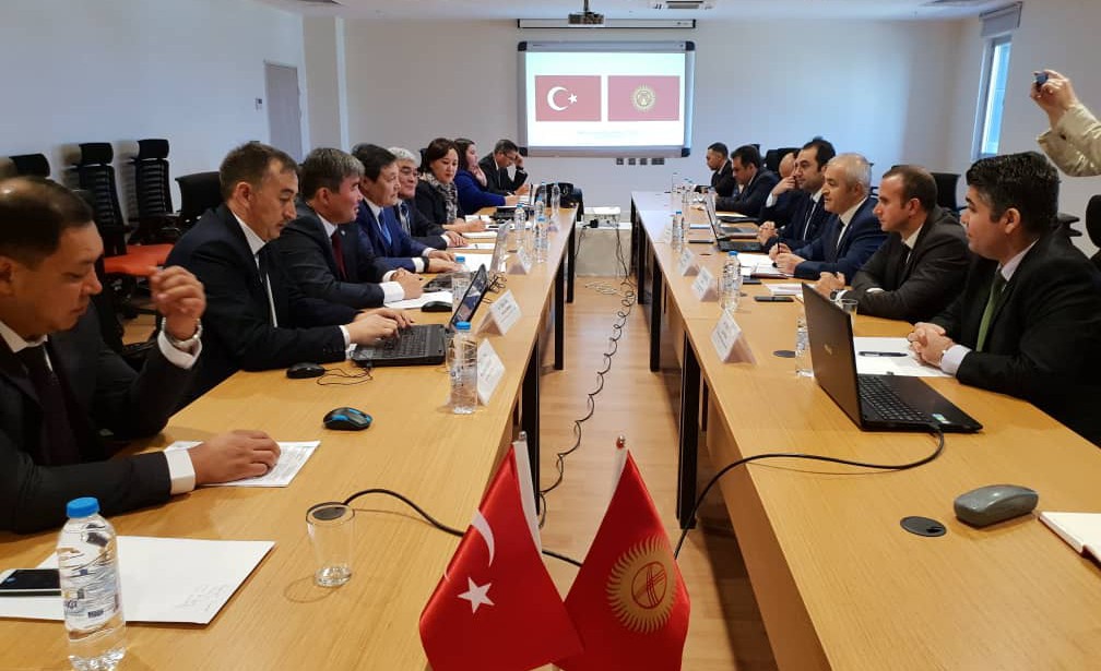 Директор КАИ Курманов У.Э., в составе делегации Министерства транспорта и дорог Кыргызской Республики участвовал в двусторонних консультациях авиационных администраций Кыргызской Республики и Турции в городе Стамбул.