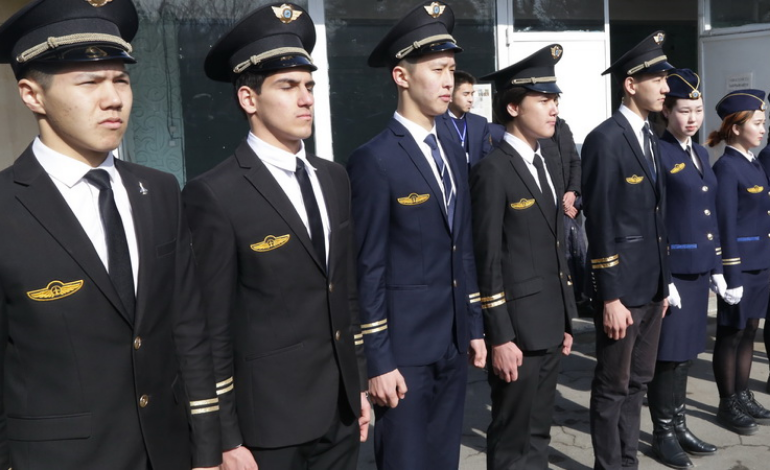  Они, как чуда, мира ждали