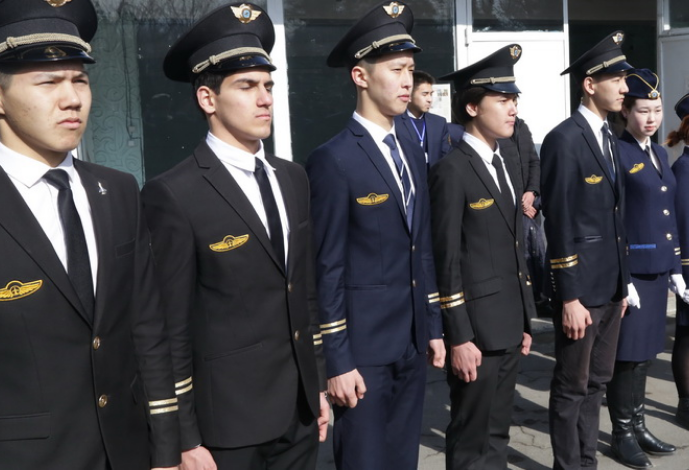  Они, как чуда, мира ждали