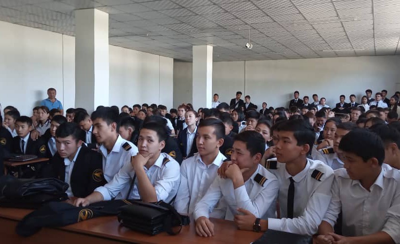 20 сентября 2019 года в Кыргызском авиационном институте им. И. Абдраимова проведен семинар с представителями МВД КР и УВДТ КР Карабаева  М. Ж. – старшего оперуполномоченного МВД КР службы на тему: «По противодействию экстремизму и незаконной миграции кыр