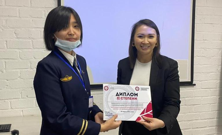 Студенты награждены дипломами за лучшие доклады