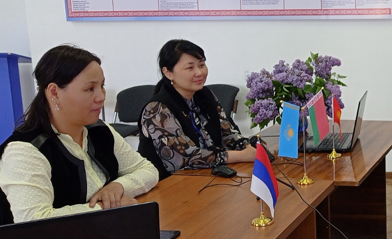 Студенты Евразии говорили об авиации по-английски