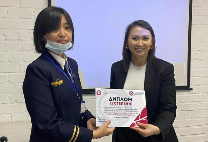 Студенты награждены дипломами за лучшие доклады