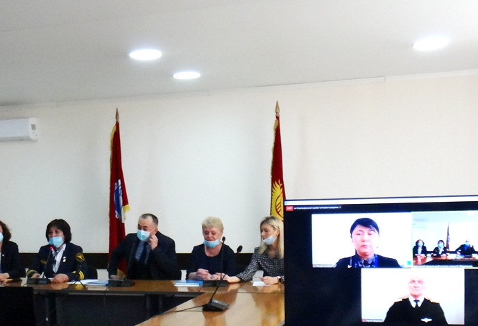 Школьникам рассказали об условиях поступления в Кыргызский авиационный...