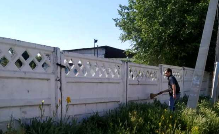 15 мая 15 сотрудников побелили 550 м2 