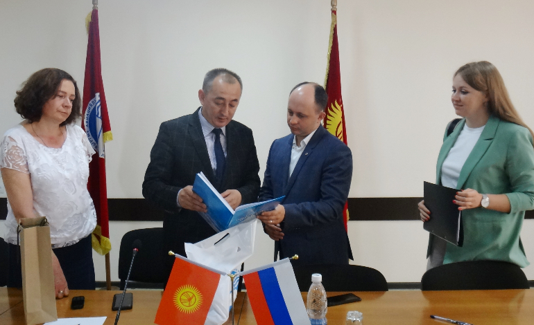 Сотрудничество с Сибирским федеральным университетом: «Особый упор  на научной работе»