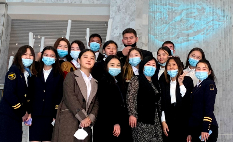 Студенты авиаинститута осмотрели новую экспозицию Исторического музея