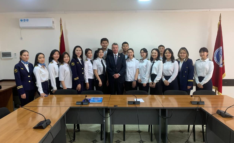 3 июня состоялся визит в Кыргызский авиационный институт им.И.Абдраимова Посла Франции в Кыргызской Республике Господина Франсуа Делаус