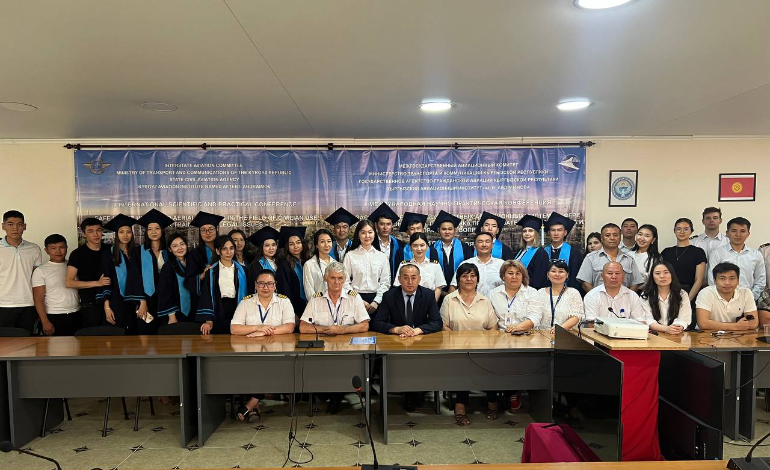 Первый выпуск бакалавров