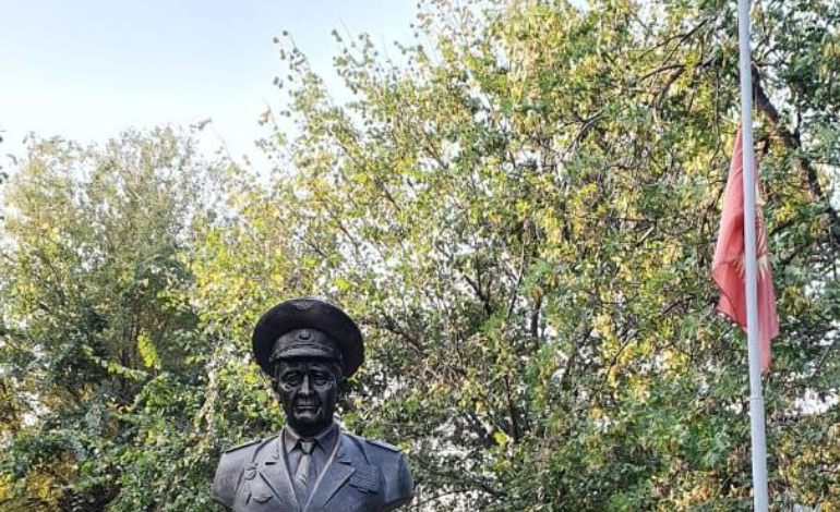 Указом Президента Кыргызской Республики 19 сентября 2022 года объявлен днём национального траура по погибшим в Баткенской области.