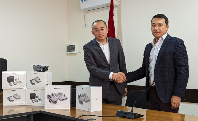 Институту переданы современные БПЛА (дроны) 