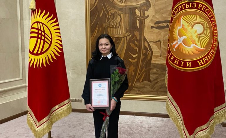 СТУДЕНТКА КАИ ЭРМЕКОВА АИДА СТАЛА ПРЕЗИДЕНТСКИМ СТИПЕНДИАТОМ 