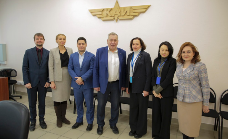 НОВЫЕ НАПРАВЛЕНИЯ СОТРУДНИЧЕСТВА: СОСТОЯЛАСЬ ДЕЛОВАЯ ВСТРЕЧА ПРЕПОДАВАТЕЛЕЙ КЫРГЫЗСКОГО АВИАЦИОННОГО ИНСТИТУТА И КАЗАНСКОГО НАЦИОНАЛЬНОГО ИССЛЕДОВАТЕЛЬСКОГО ТЕХНИЧЕСКОГО УНИВЕРСИТЕТА