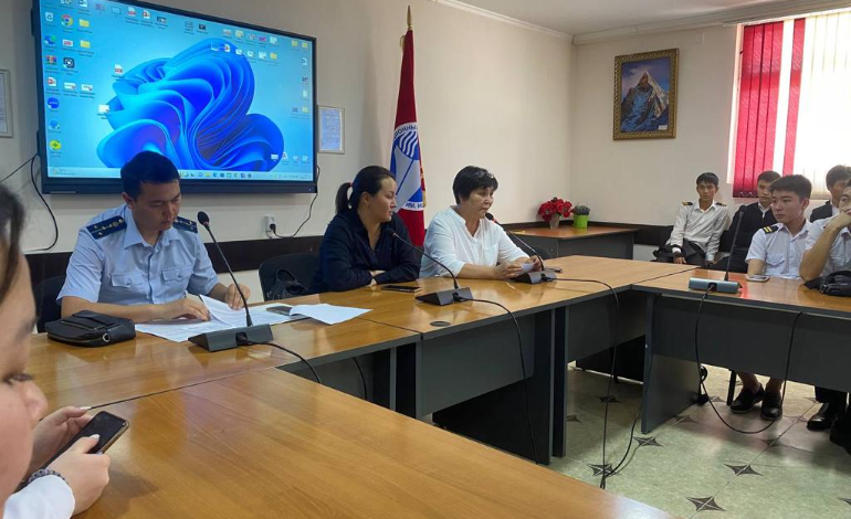 «Баңгилик: Баңги заттардын ден-соолукка таасири» темасында окуу жыйын өткөрүлдү