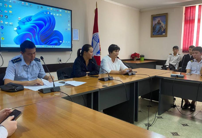 «Баңгилик: Баңги заттардын ден-соолукка таасири» темасында окуу жыйын ...