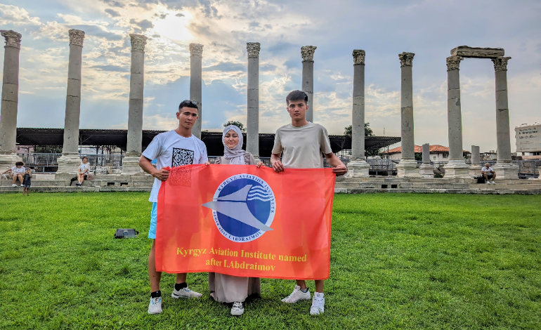 Международный космический лагерь