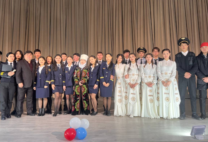 В институте отметили «День родного языка», приуроченный к 100-летию об...