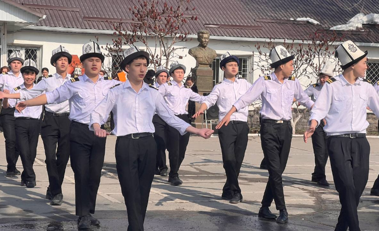 День Ак калпака – это поддержка материальных ценностей